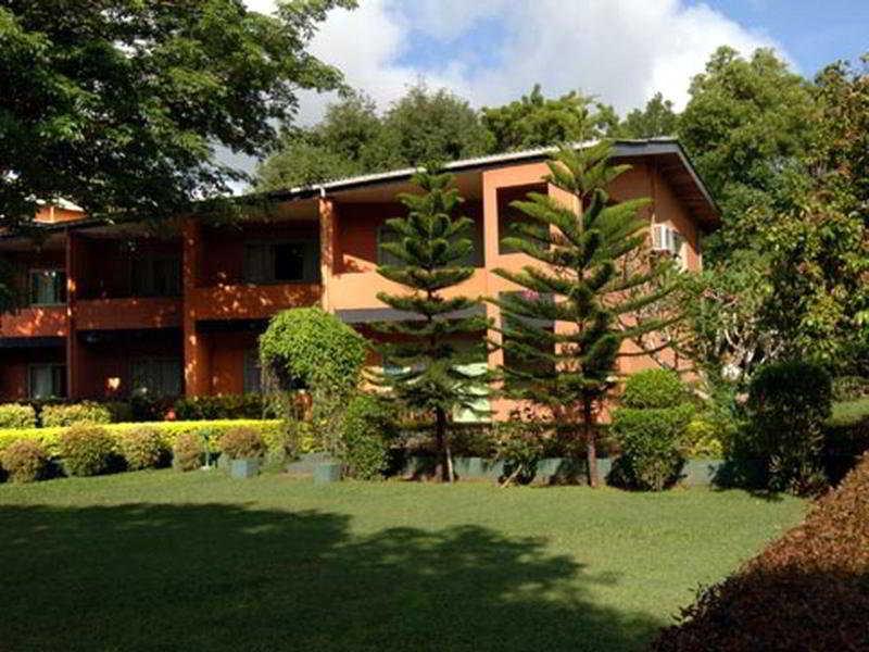 Miridiya Lake Resort Anuradhapura Bagian luar foto