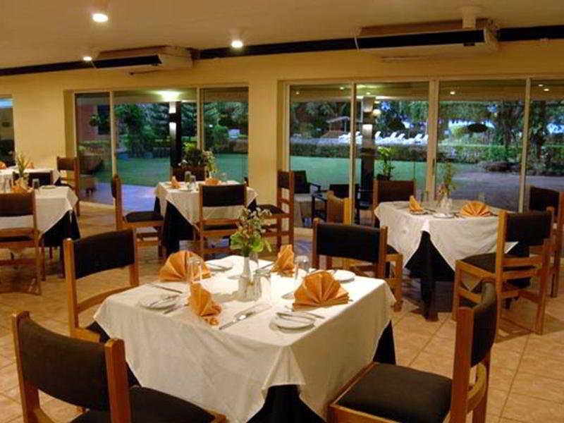 Miridiya Lake Resort Anuradhapura Bagian luar foto