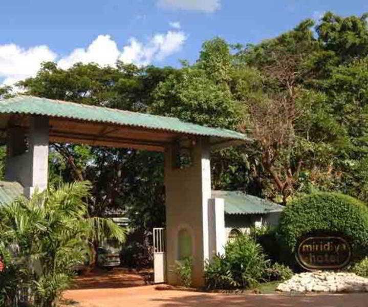 Miridiya Lake Resort Anuradhapura Bagian luar foto
